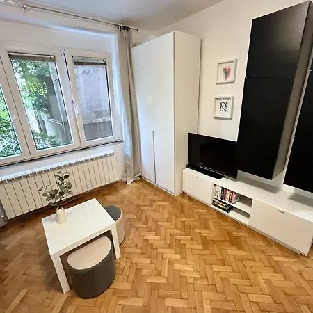 Apartment Fully Equipped - Cozy & Convenient *
