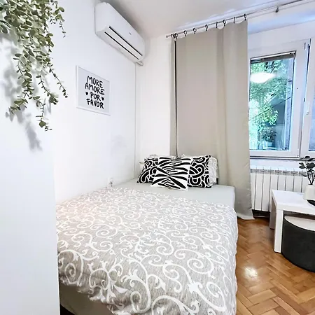 Fully Equipped - Cozy & Convenient Apartment